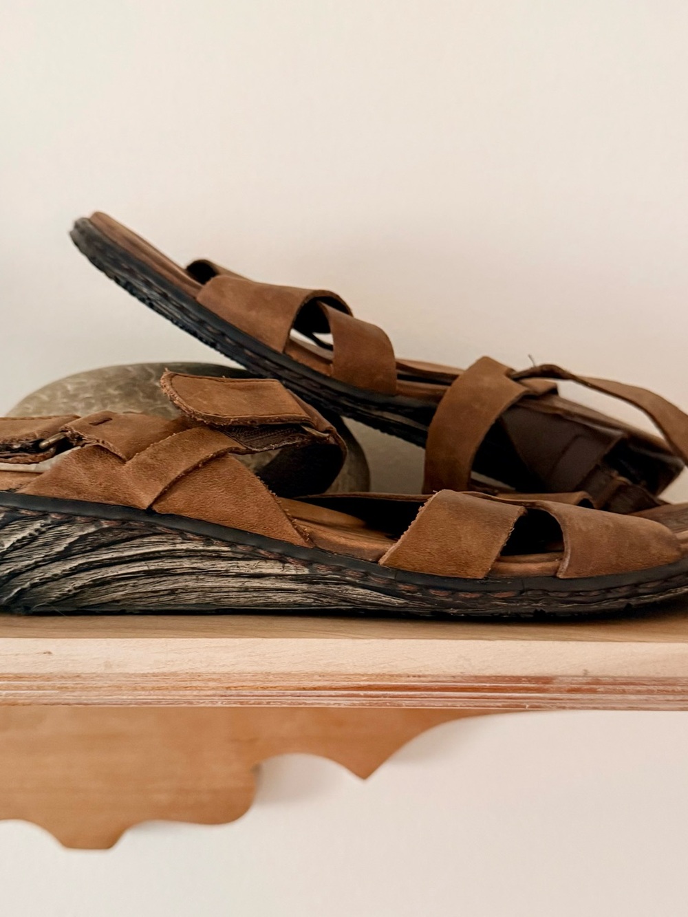 Born Tan Leather Cross-Strap Sandals - Picture 4 of 4
